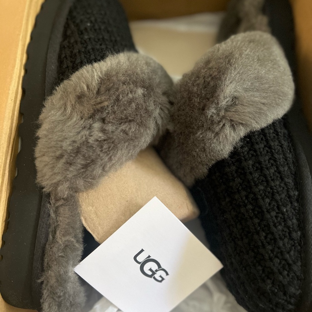 Beautiful and extremely confortable Original Uggs - Picture 7 of 11